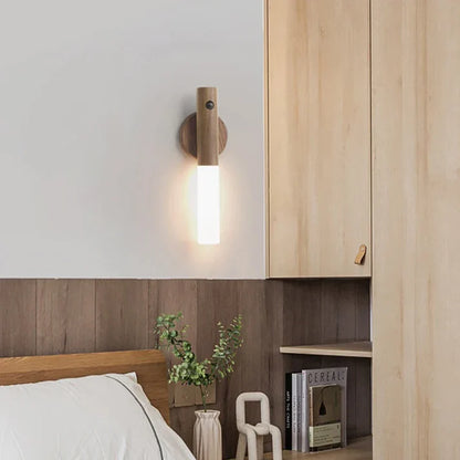 LÁMPARA CON SENSOR DE MOVIMIENTO DE PARED Y PORTÁTIL