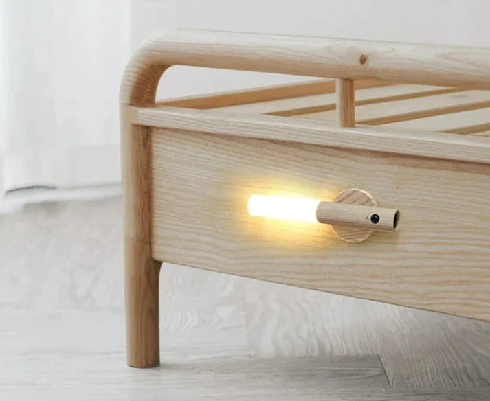 LÁMPARA CON SENSOR DE MOVIMIENTO DE PARED Y PORTÁTIL
